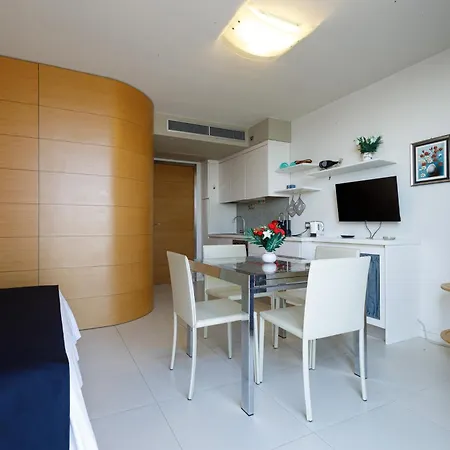 Thalassa Apartment